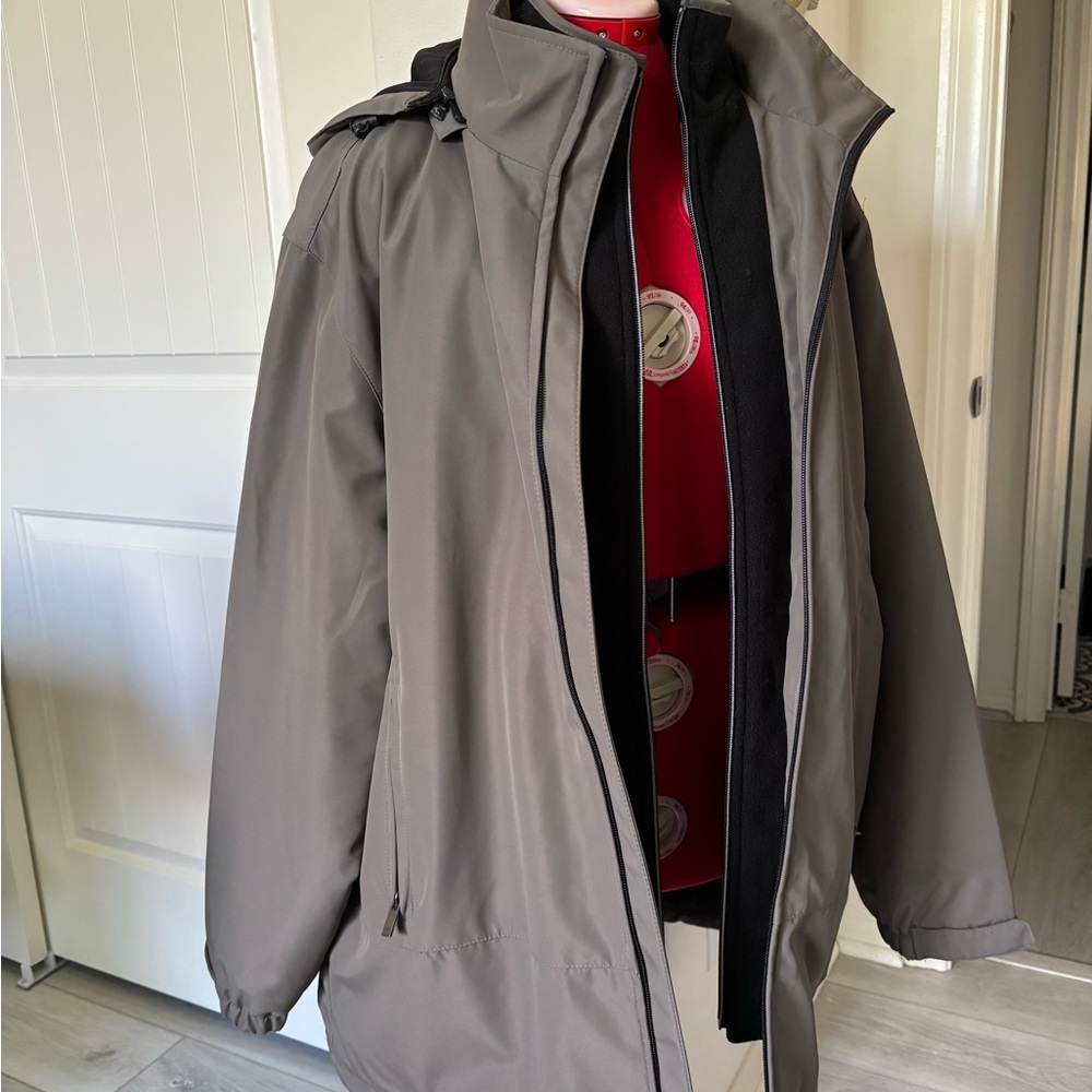 Weatherproof Men's Taupe Raincoat